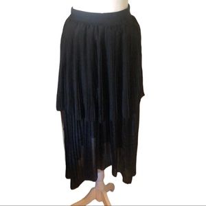 SHEIN black pleated skirt